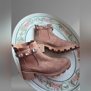 Follow Me Rhinestone Strap Chelsea Boots | Chunky Lug Sole Taupe Booties
